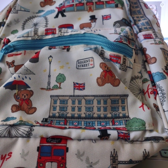 Hamleys Regent Street London Mini Backpack Travel British England Stockout NWOT - Picture 3 of 7